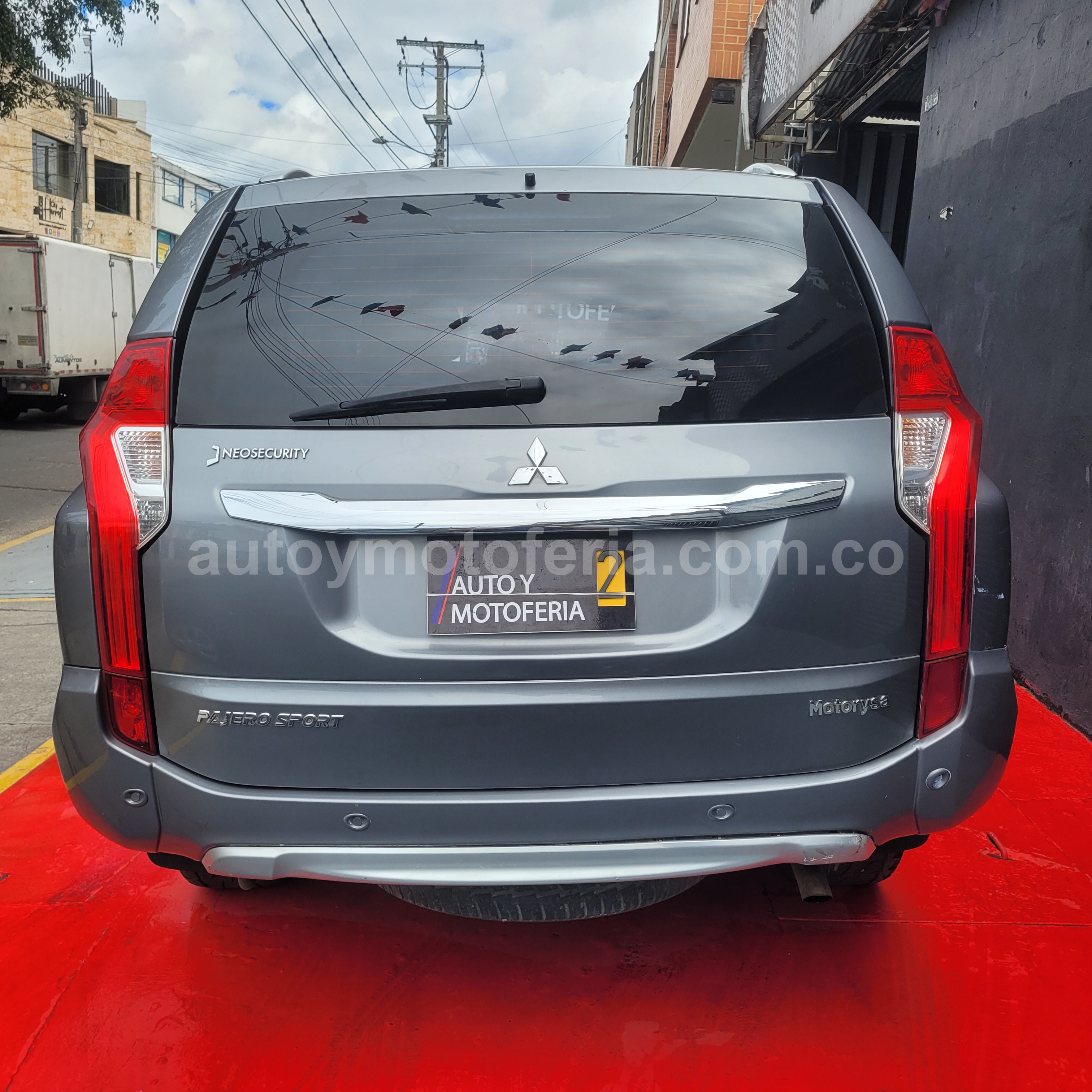MITSUBISHI MONTERO SPORT 3,0 4WD 2019 en Bogotá D.C. — foto 1