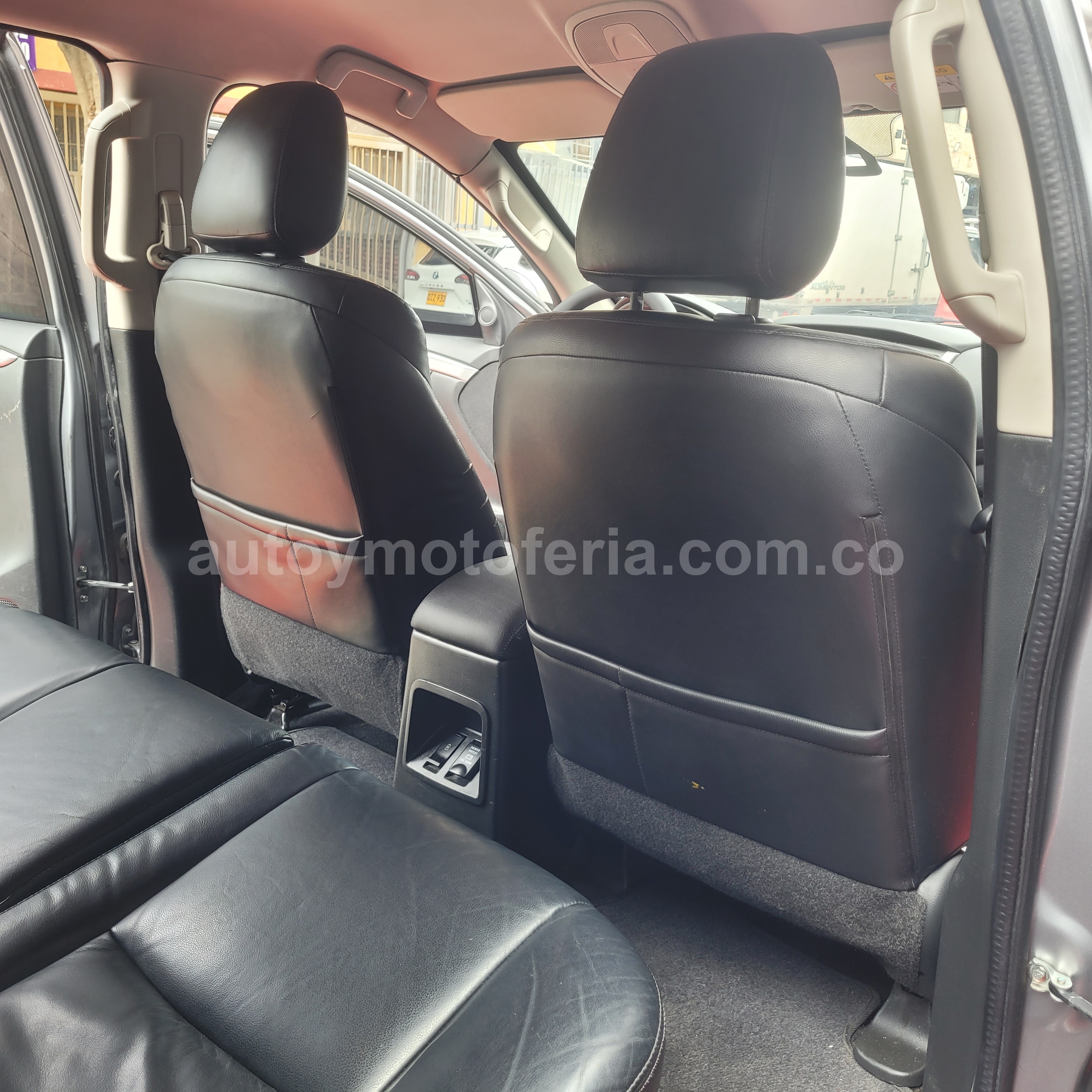 MITSUBISHI MONTERO SPORT 3,0 4WD 2019 en Bogotá D.C. — foto 7
