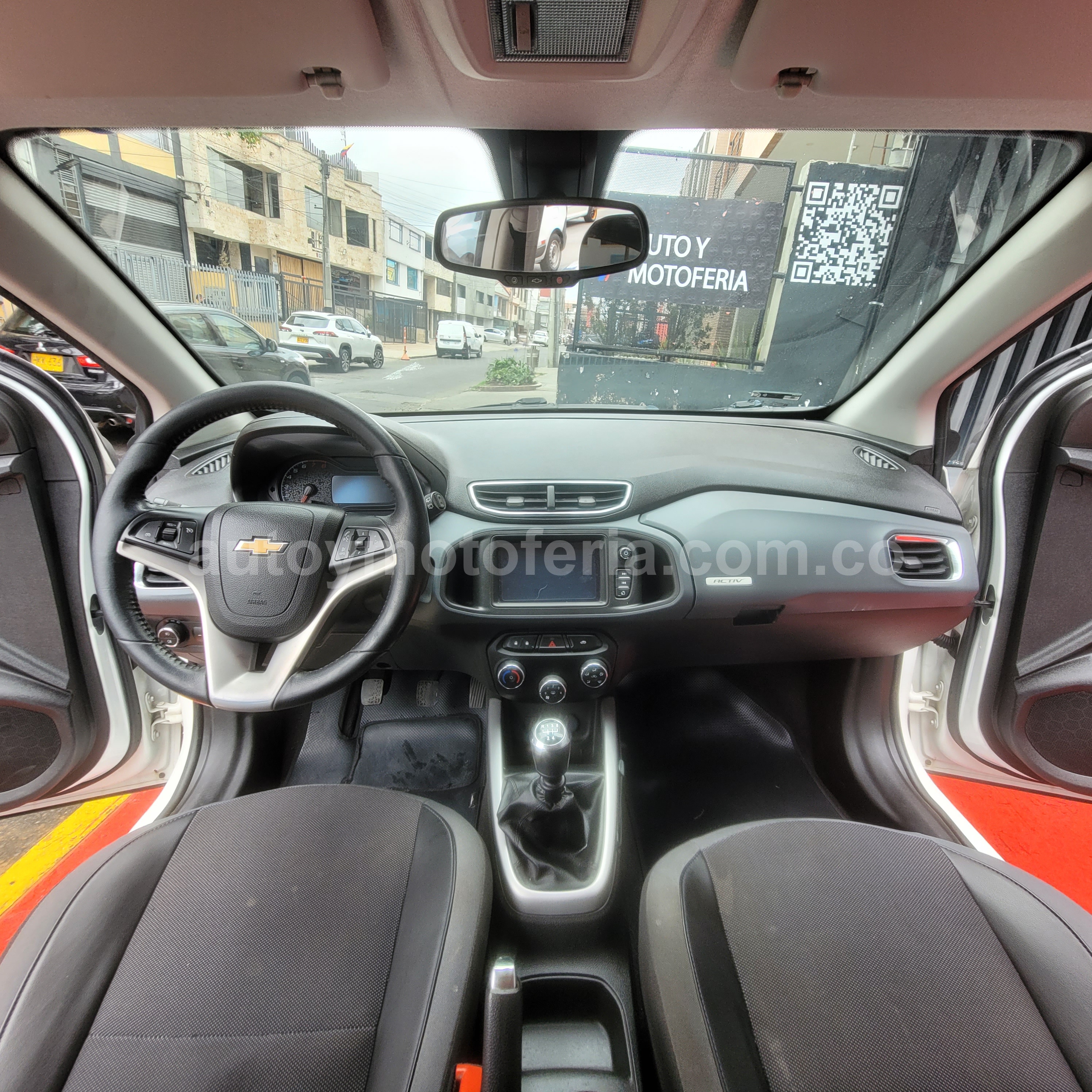 CHEVROLET ONIX 2019 en Bogotá D.C. — foto 9