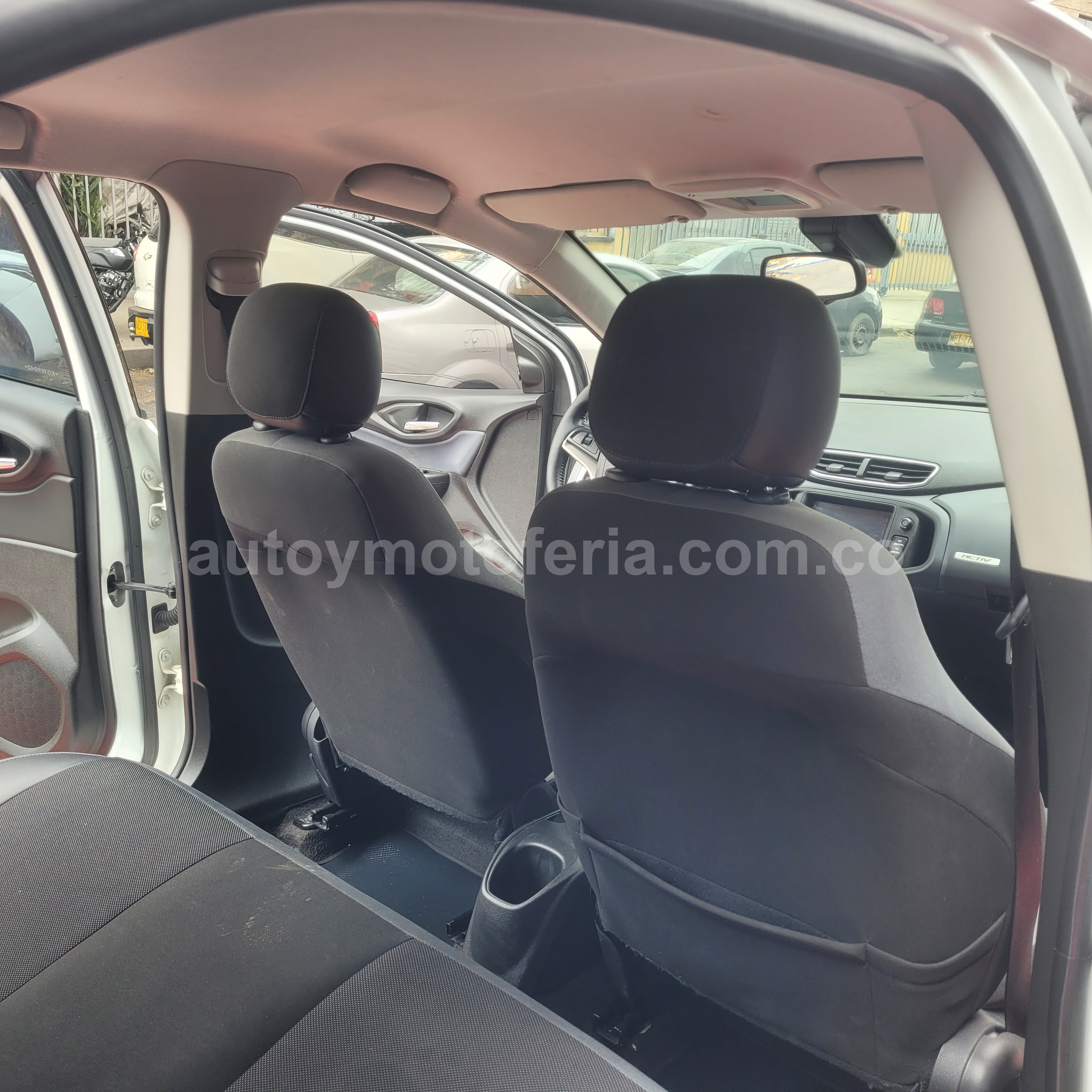 CHEVROLET ONIX 2019 en Bogotá D.C. — foto 10