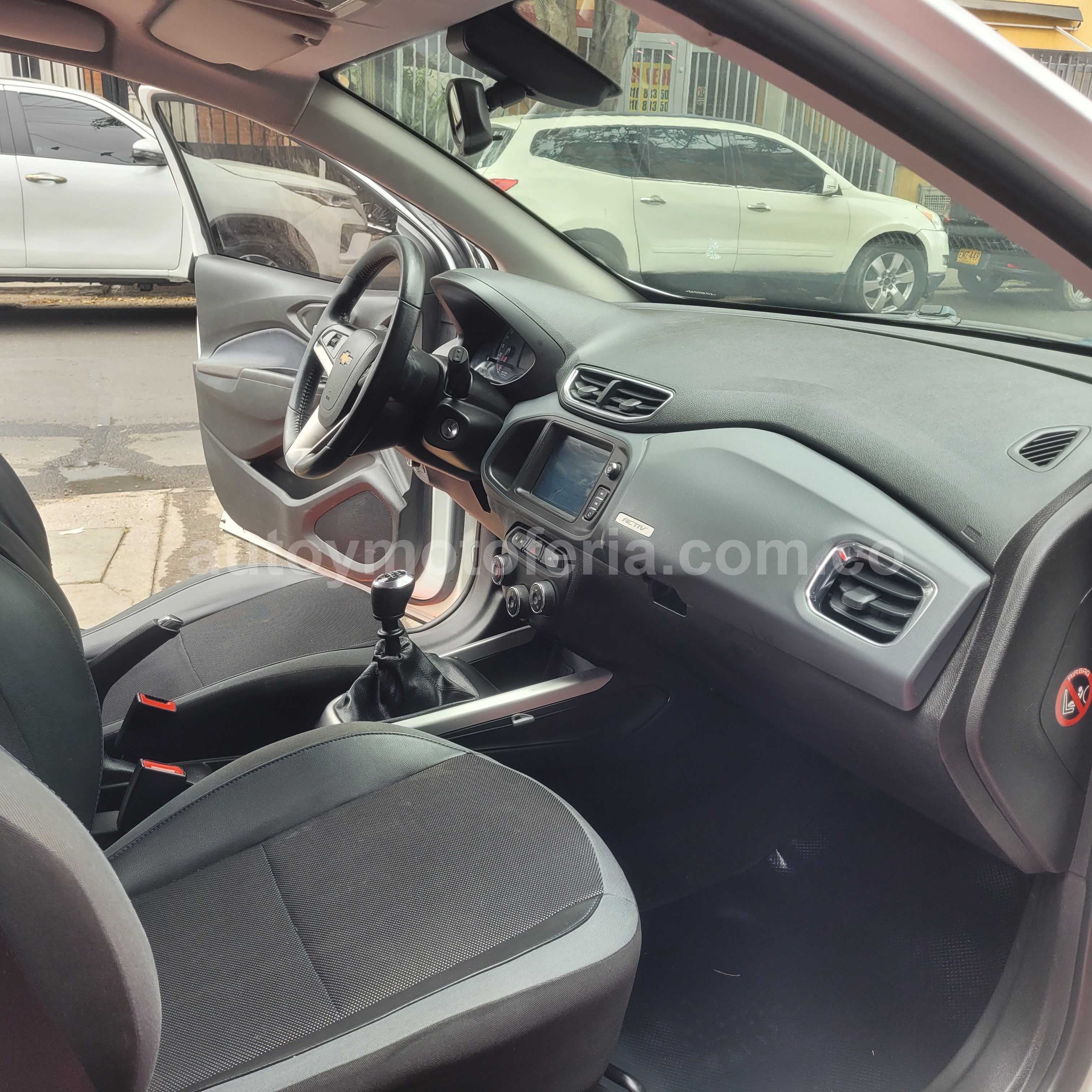 CHEVROLET ONIX 2019 en Bogotá D.C. — foto 11