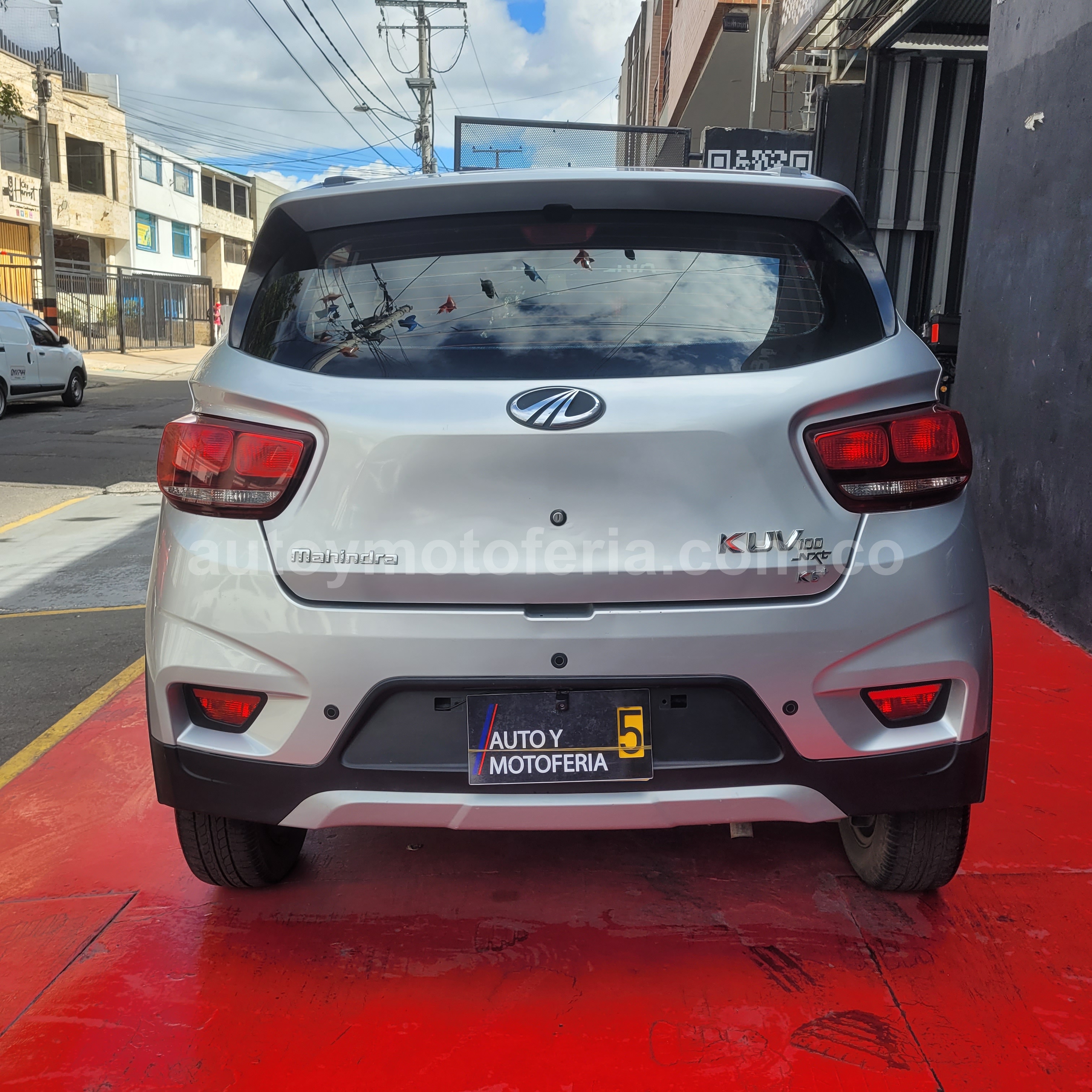 MAHINDRA KUV 100 2019 en Bogotá D.C. — foto 4