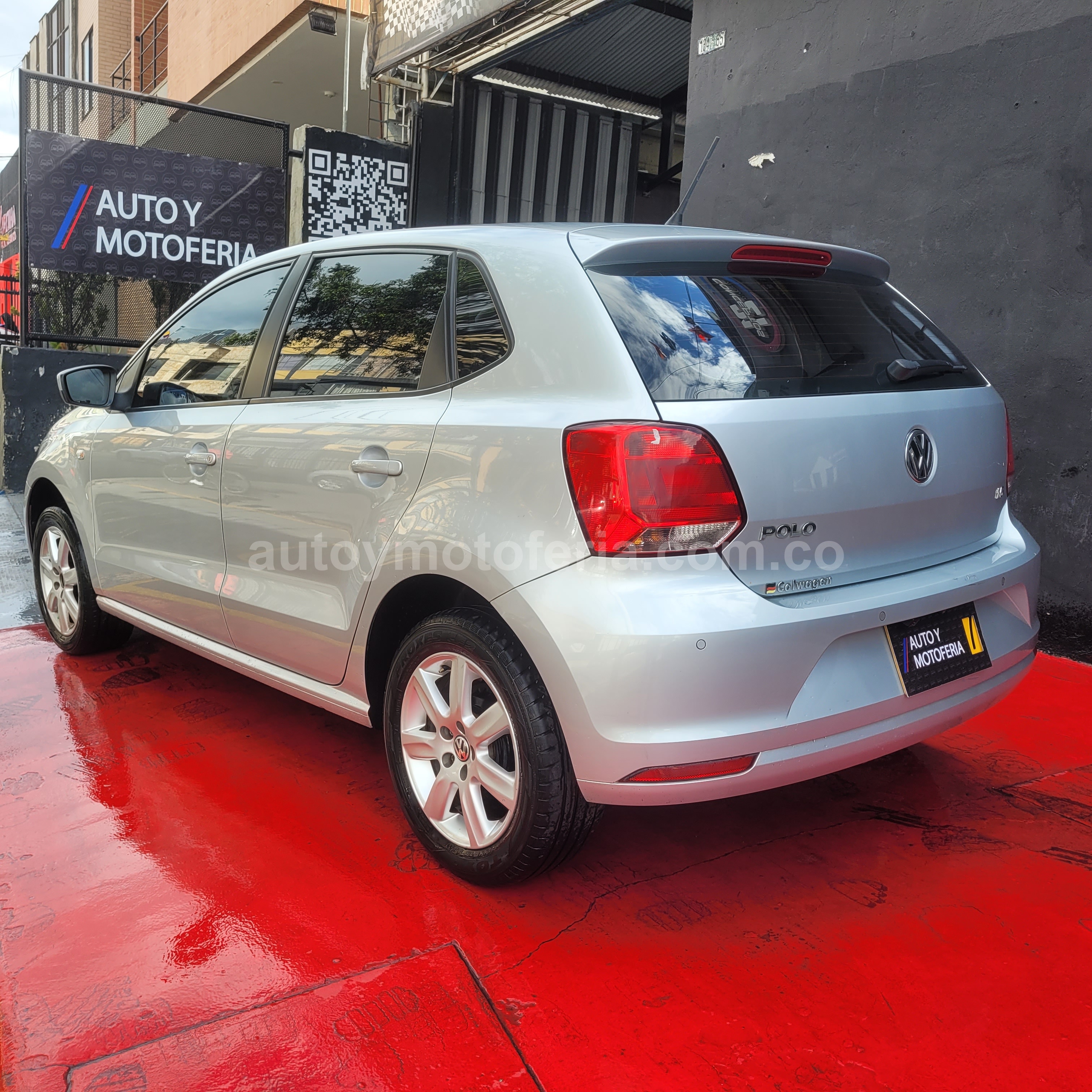 VOLKSWAGEN POLO 2015 en Bogotá D.C. — foto 2