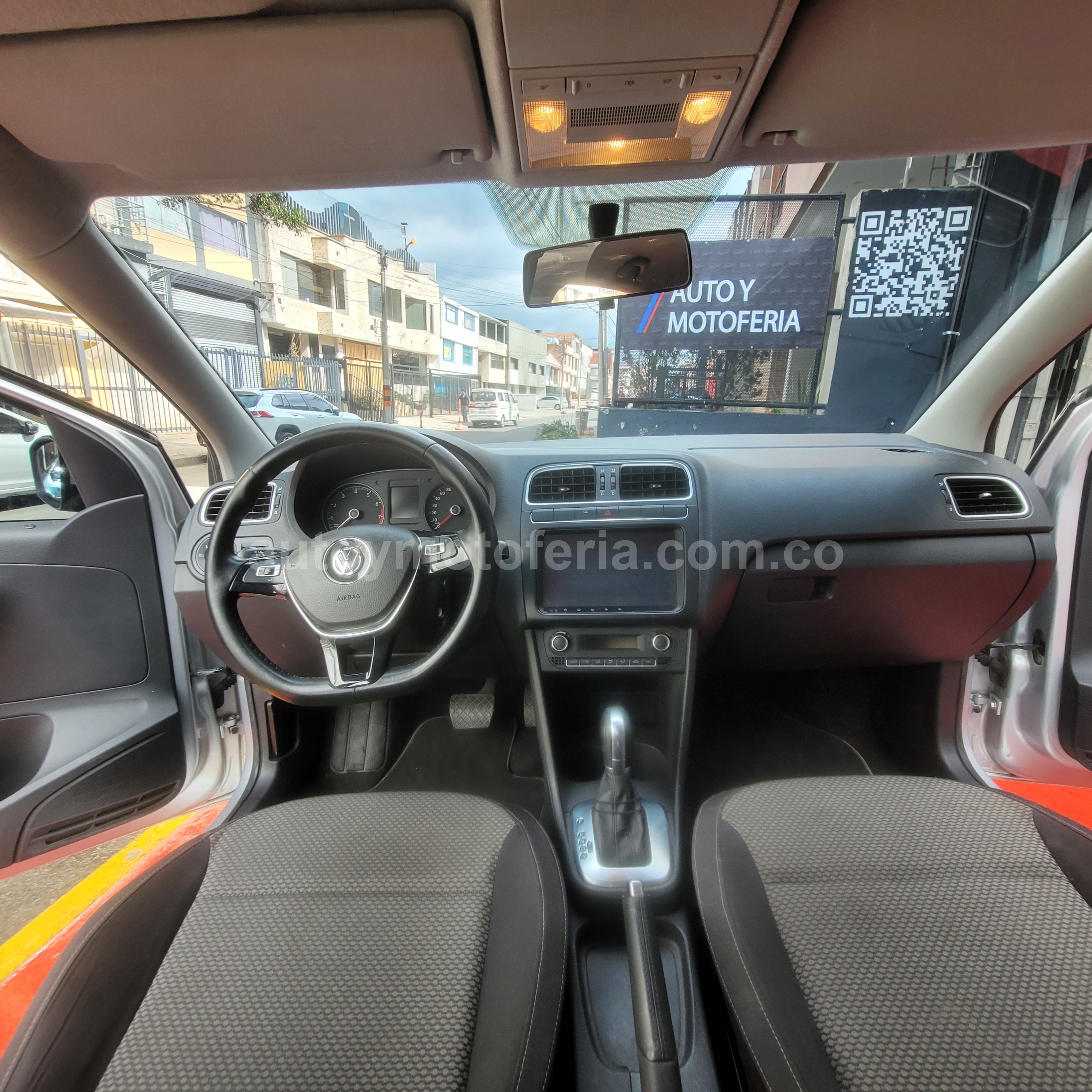 VOLKSWAGEN POLO 2015 en Bogotá D.C. — foto 10