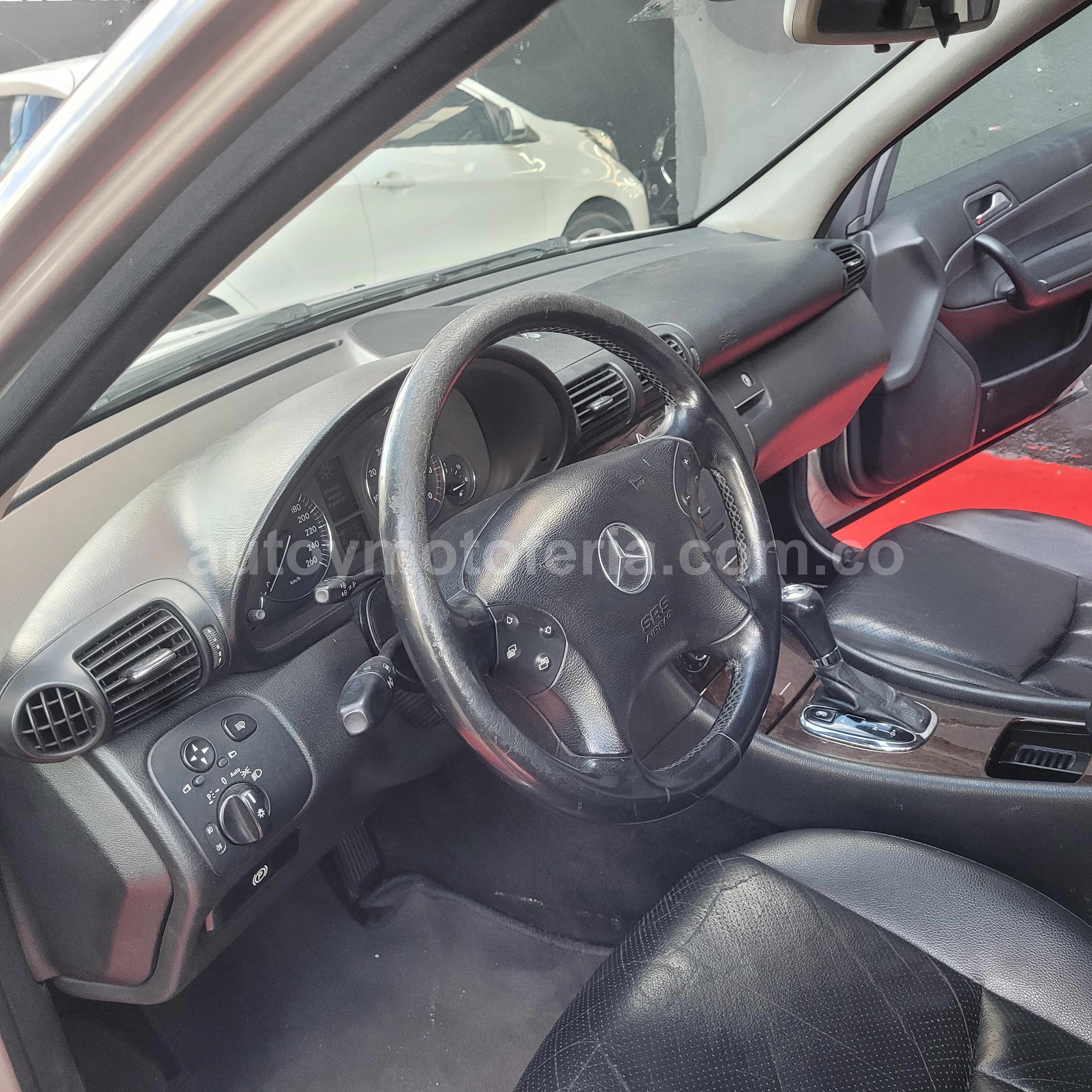 MERCEDES BENZ C 180 K 2005 en Bogotá D.C. — foto 6