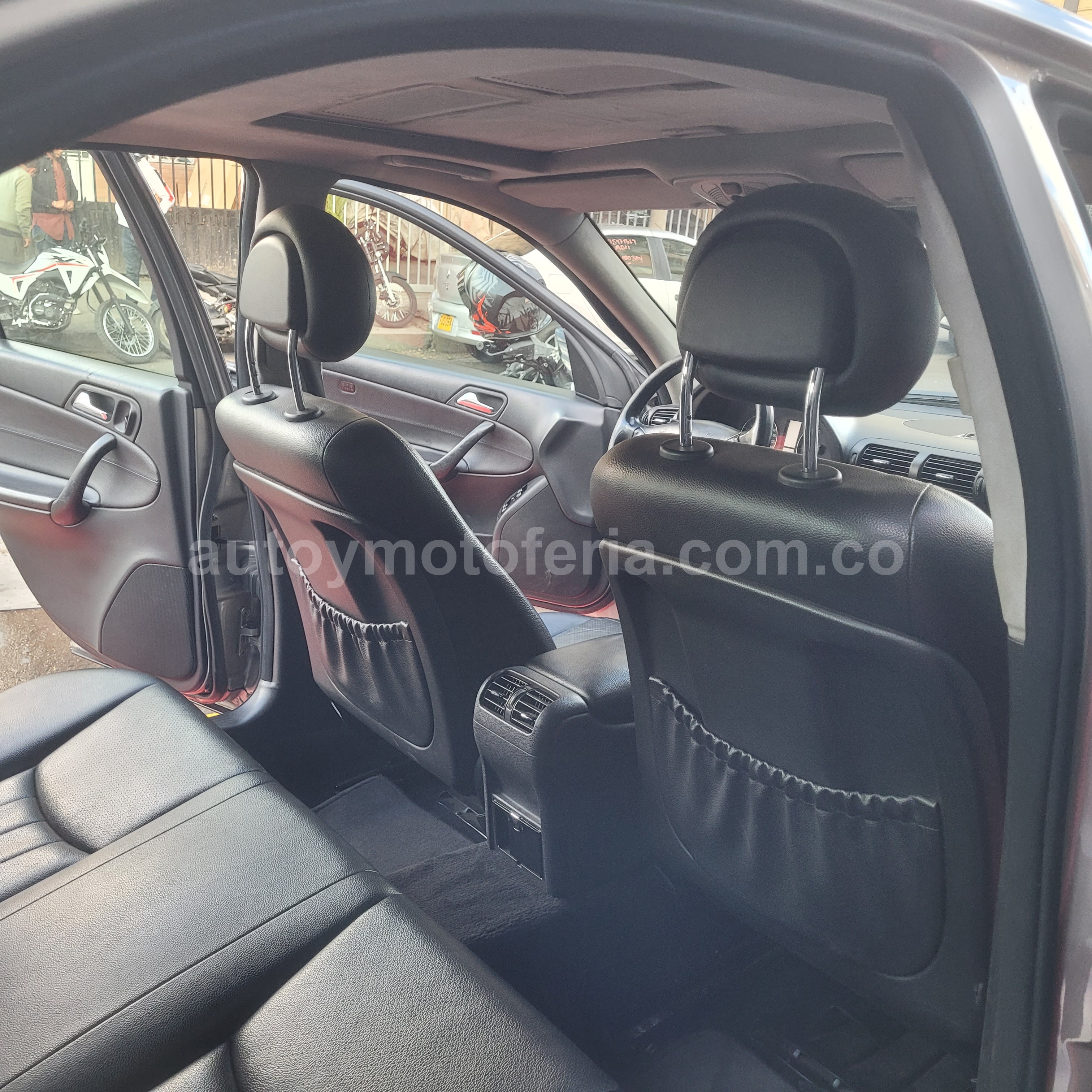 MERCEDES BENZ C 180 K 2005 en Bogotá D.C. — foto 10