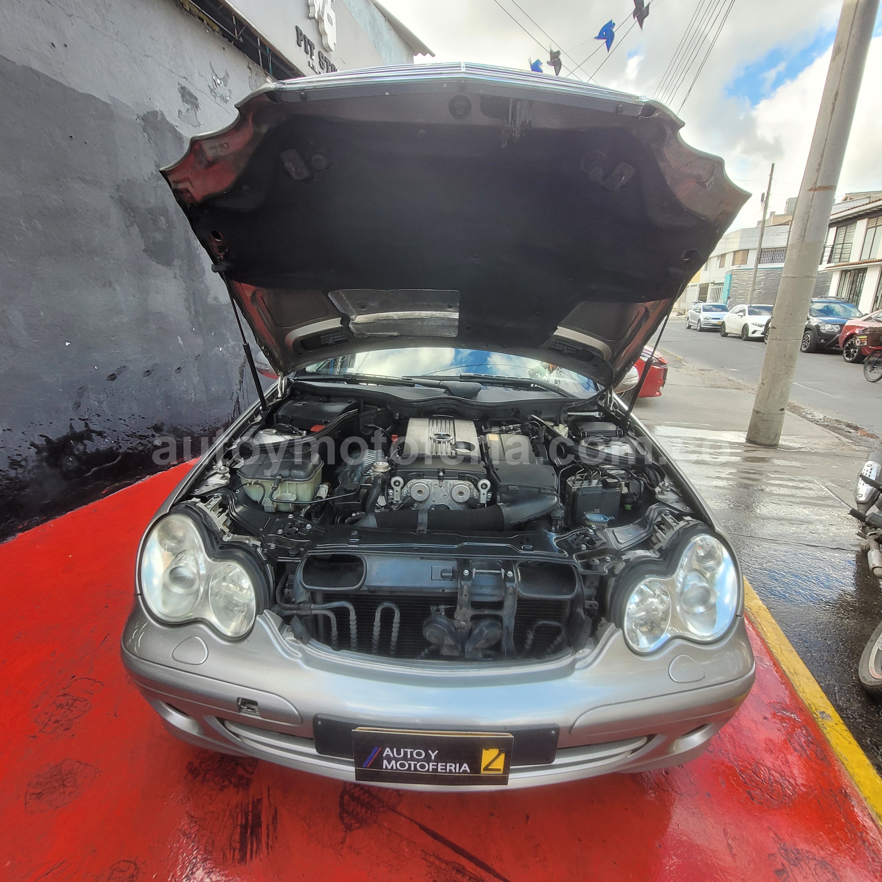 MERCEDES BENZ C 180 K 2005 en Bogotá D.C. — foto 13